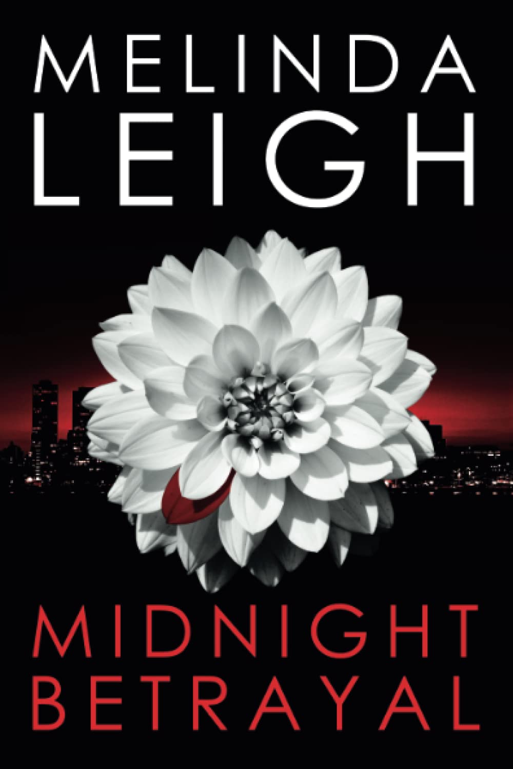 Midnight Betrayal (Midnight, 3),Used