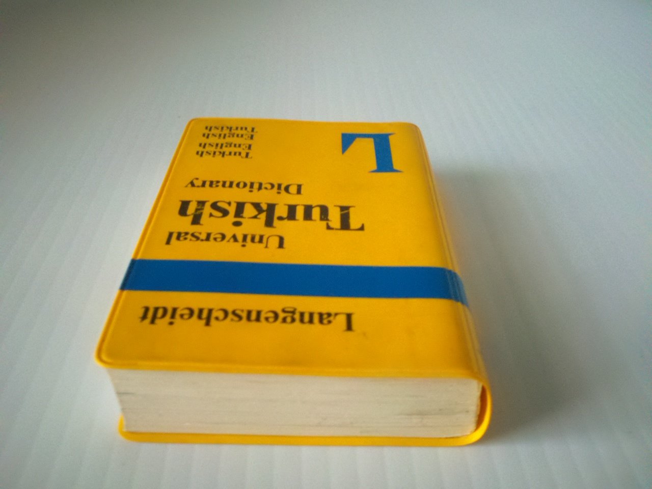 Langenscheidt's Universal Turkish Dictionary: TurkishEnglish/EnglishTurkish (English and Turkish Edition),Used