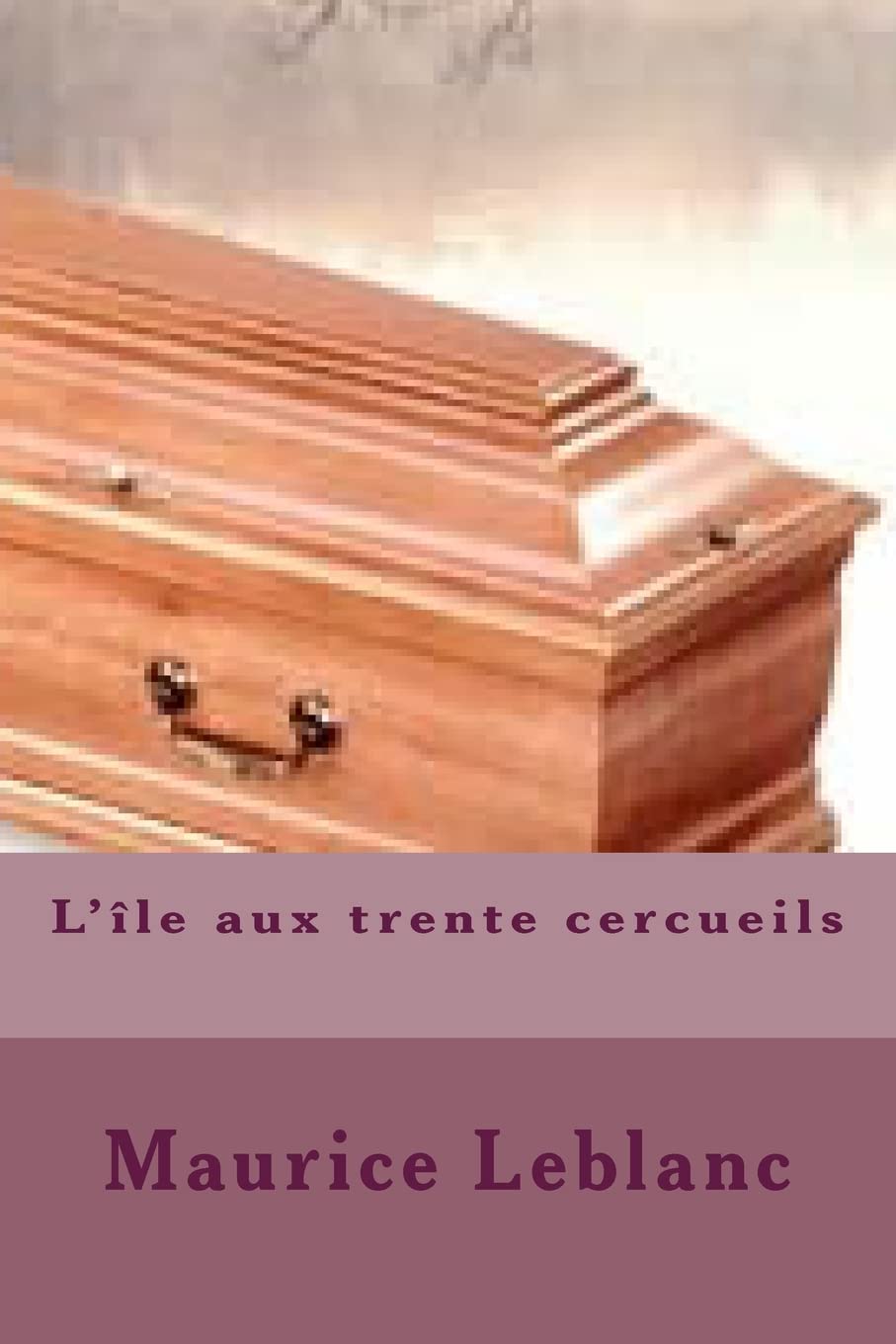 L'ile aux trente cercueils (French Edition),Used