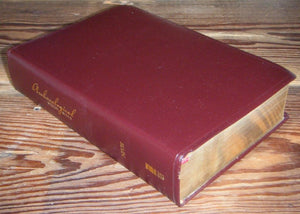 Archaeological Study Bible: An Illustrated Walk Through Biblical History and Culture (Burgundy),Used