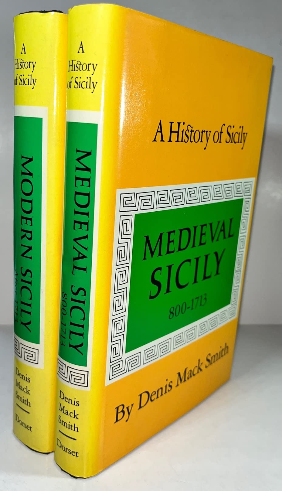 History Of Sicily, 8001713: Medieval Sicily (Reprints Series)