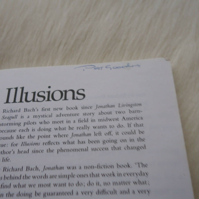 ILLUSIONS: THE ADVENTURES OF A RELUCTANT MESSIAH,Used