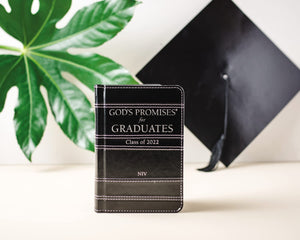 God's Promises for Graduates: Class of 2022  Black NIV: New International Version,Used