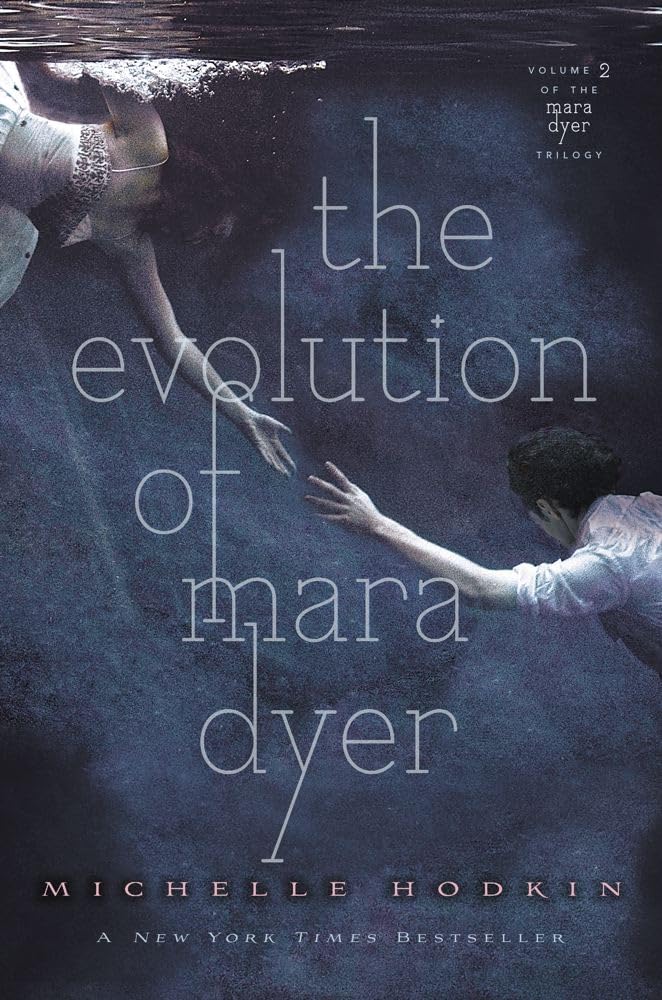 The Evolution Of Mara Dyer (2) (The Mara Dyer Trilogy),Used