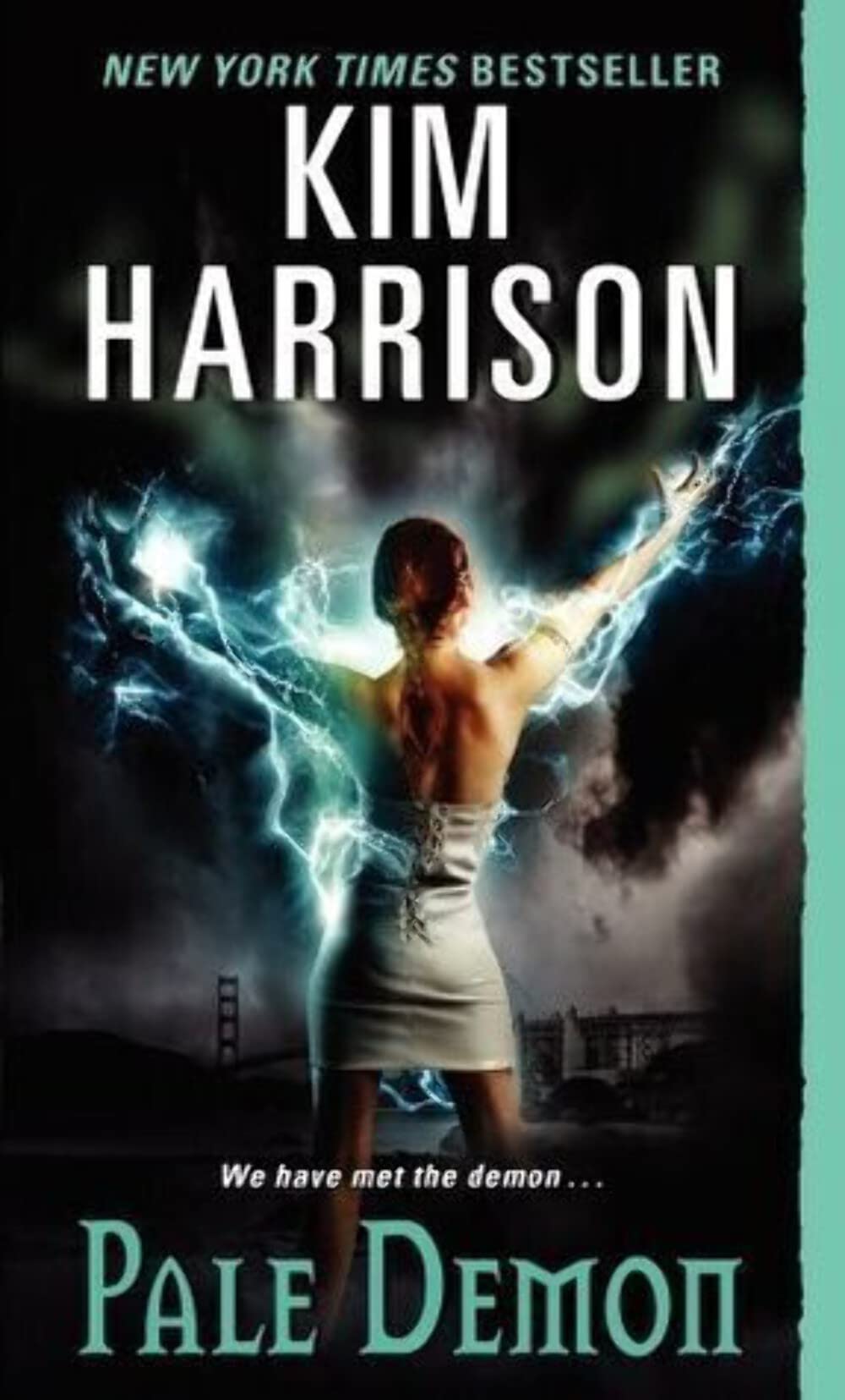 Pale Demon (The Hollows, Book 9),Used