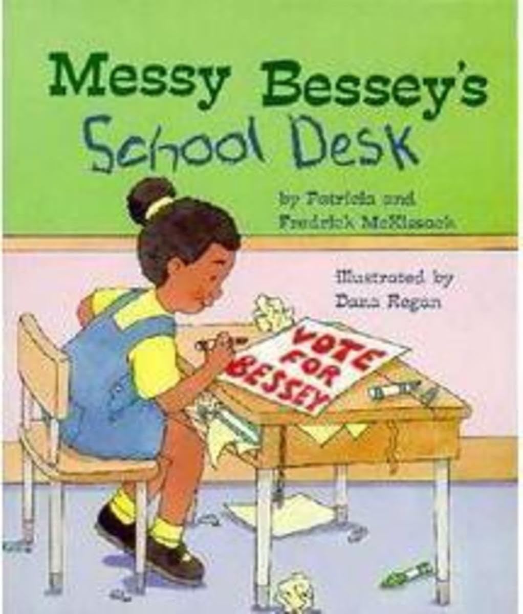 Messy Bessey's School Desk (A Rookie Reader),Used
