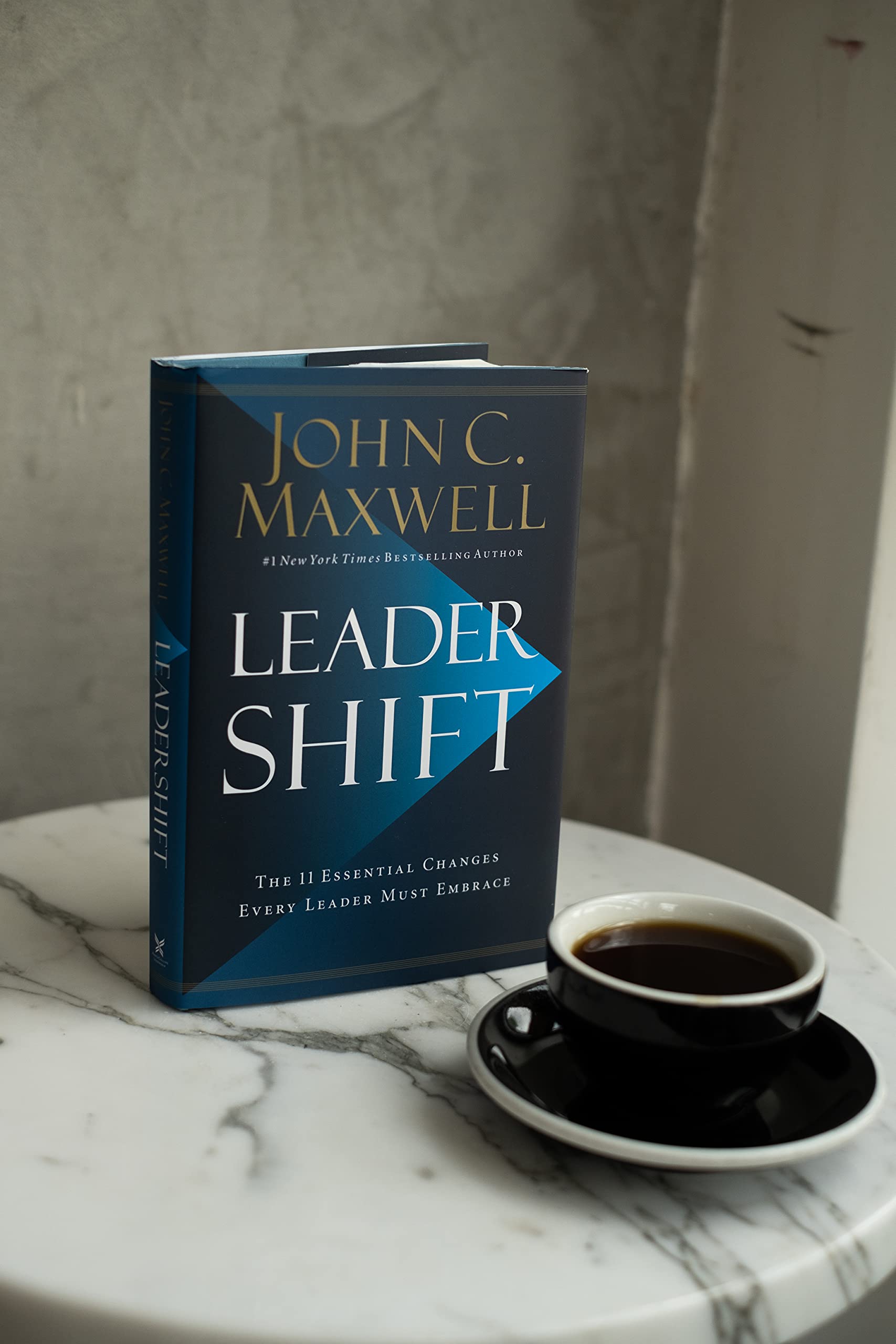 Leadershift: The 11 Essential Changes Every Leader Must Embrace-used