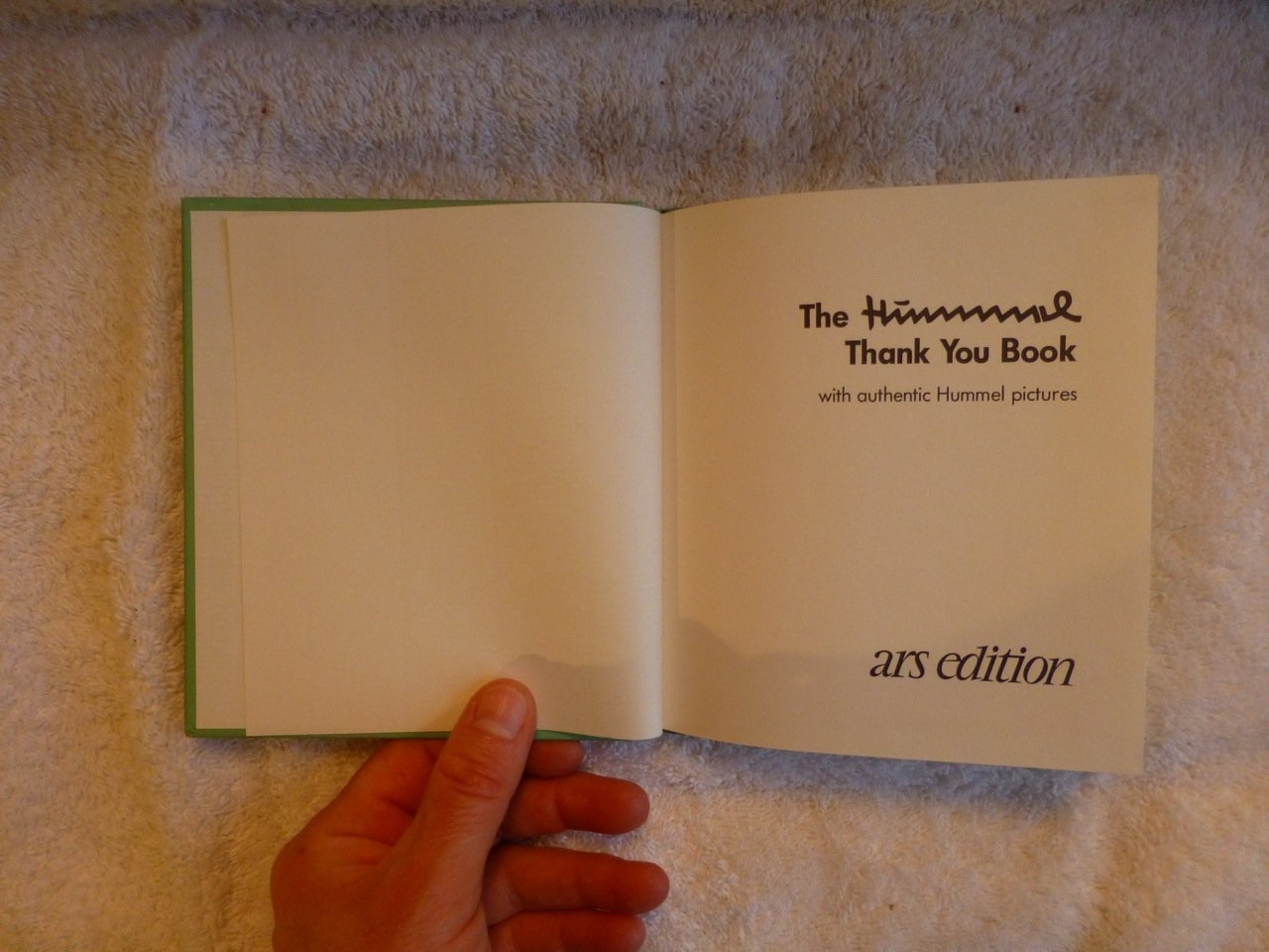 The Hummel thank you book: With authentic Hummel pictures,Used