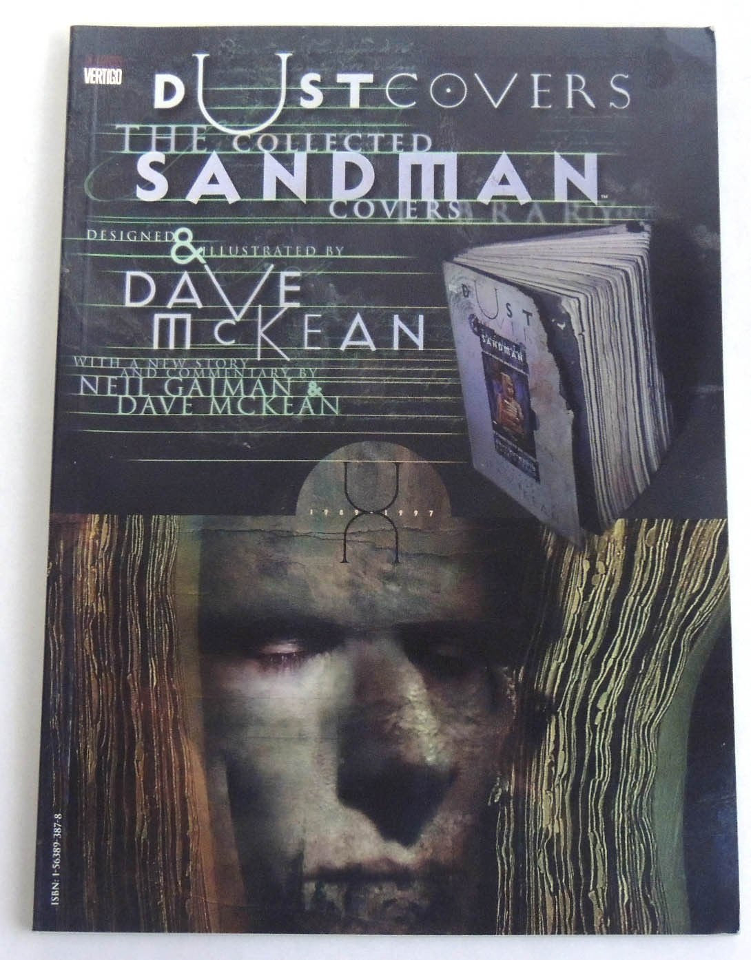 Dustcovers: The Collected Sandman Covers 19891997 (Sandman),Used