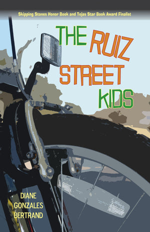 Ruiz Street Kids / Los Muchachos De La Calle Ruiz (Spanish And English Edition),Used