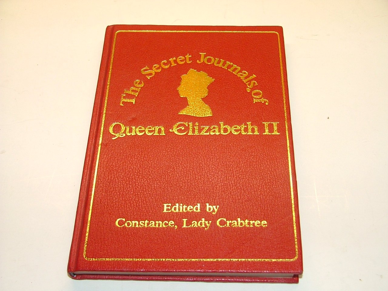 Secret Journals Of Elizabeth Ii,Used