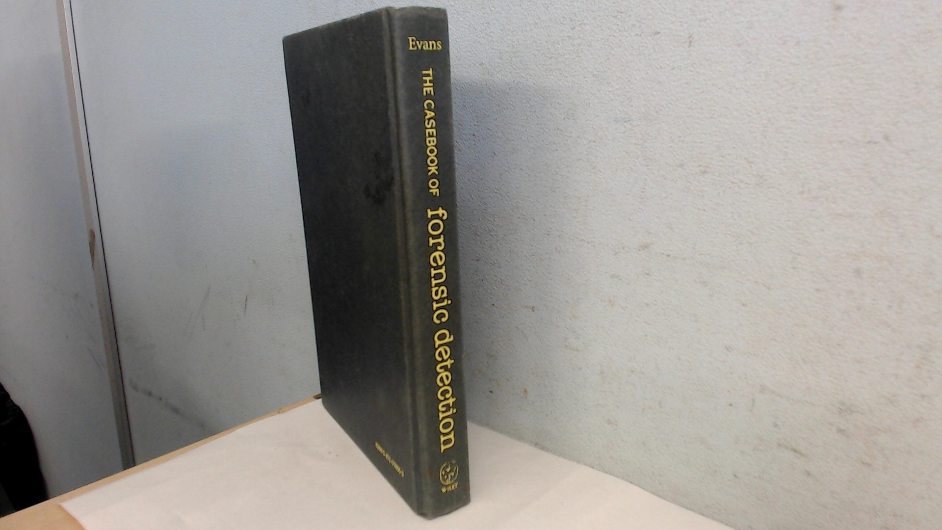 The Casebook Of Forensic Detection: How Science Solved 100 Of The World'S Most Baffling Crimes,Used