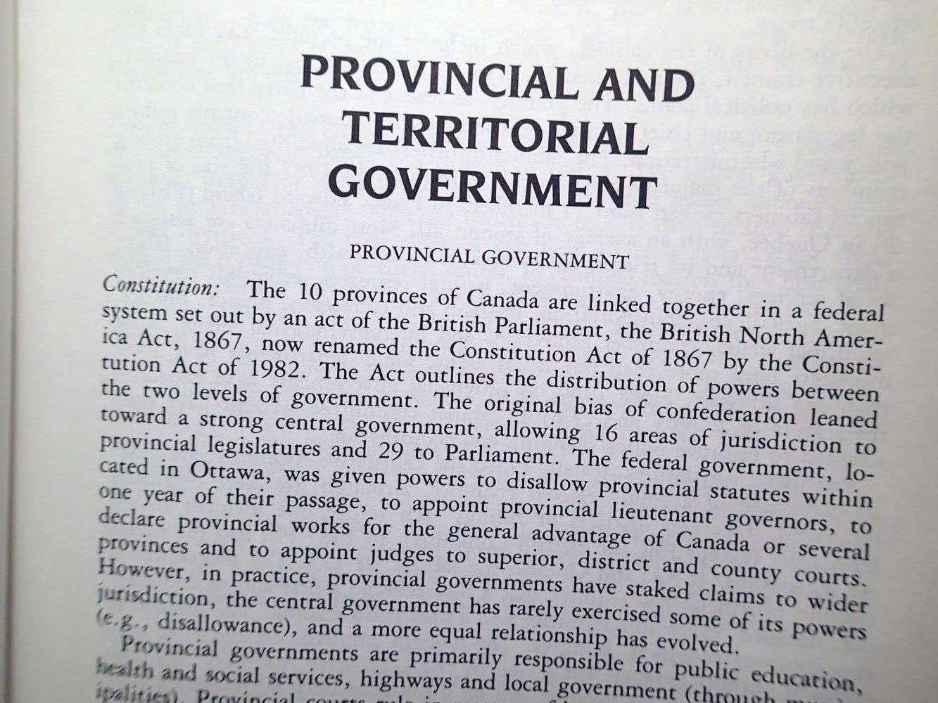 Canada (Handbooks to the Modern World),Used