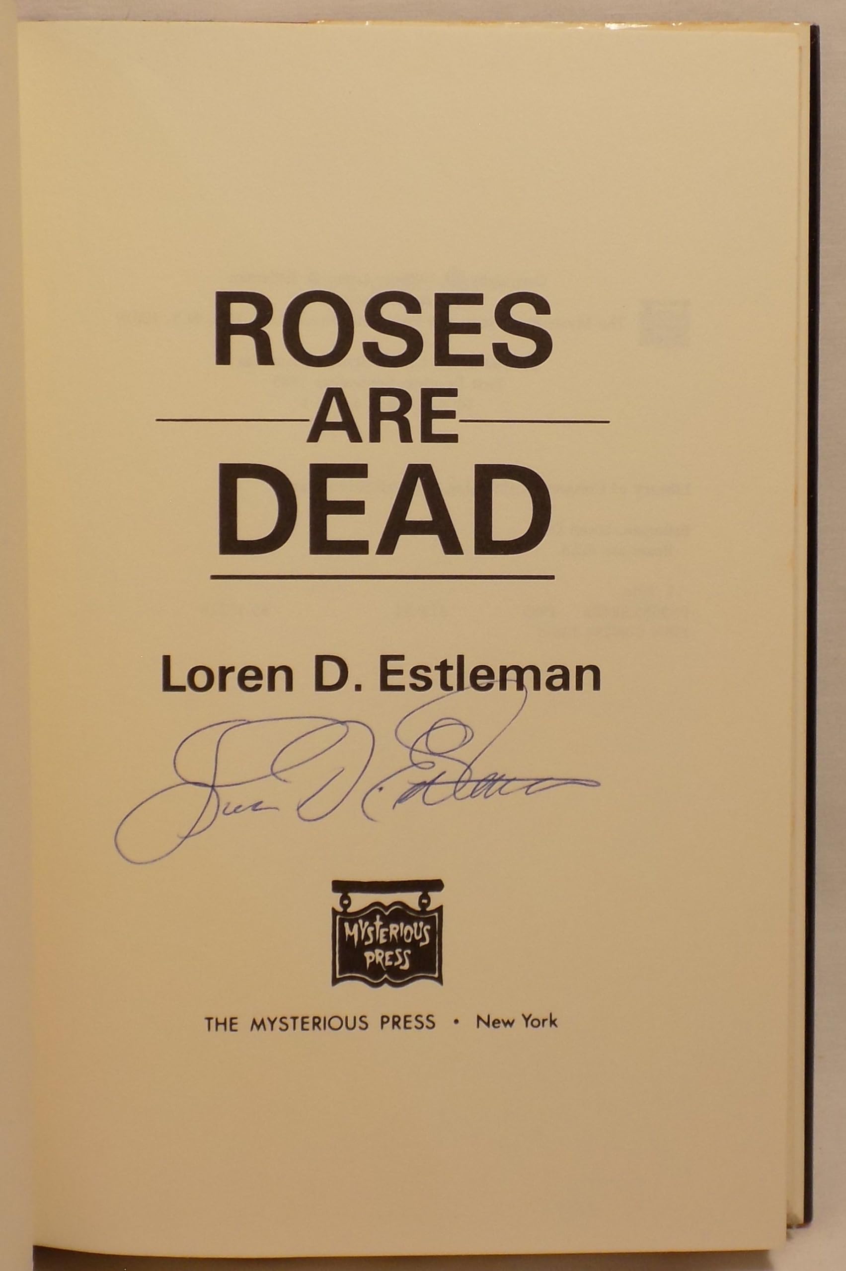 Roses are Dead (Peter Macklin, The NinetoFive Killer, Book 2),Used