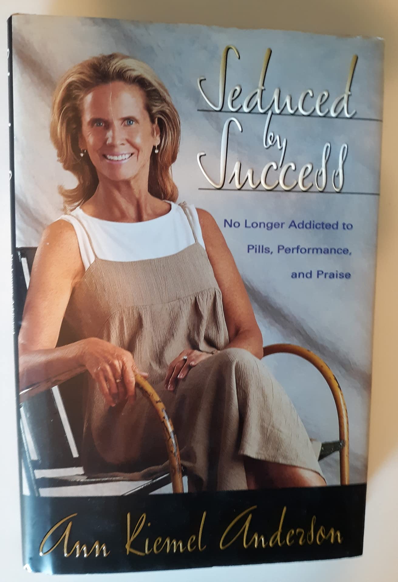 Seduced By Success No Longer Addicted To Pills, Performance And Praise,Used