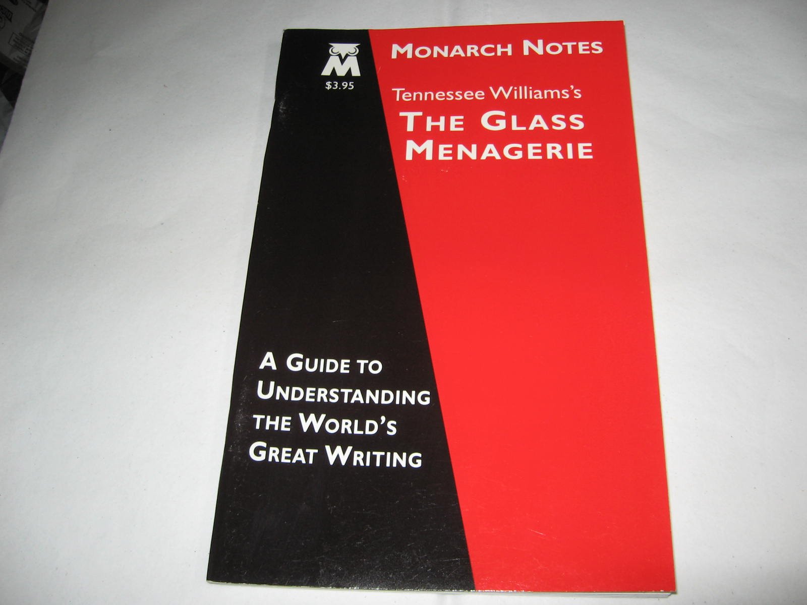 Tennessee Williams's The Glass Menagerie (Monarch notes),Used