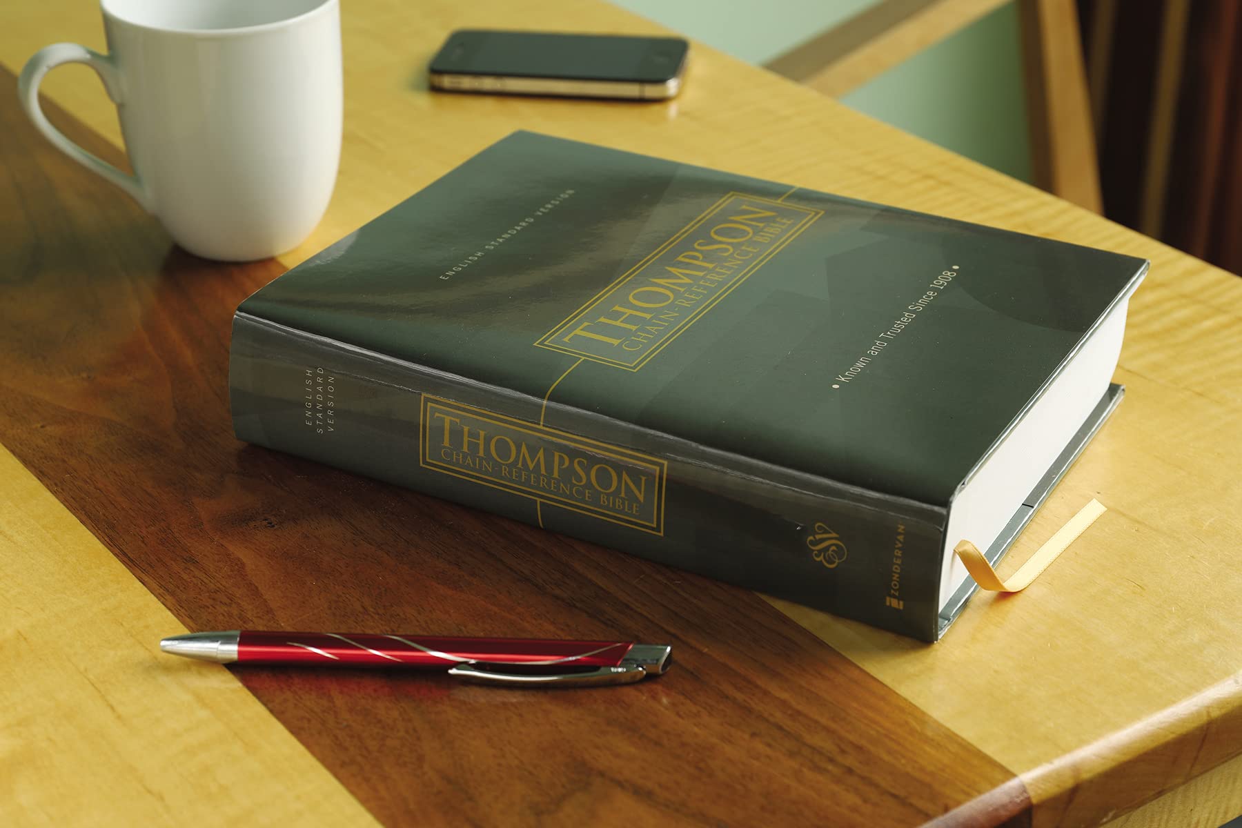 ESV, Thompson ChainReference Bible, Hardcover, Red Letter,Used