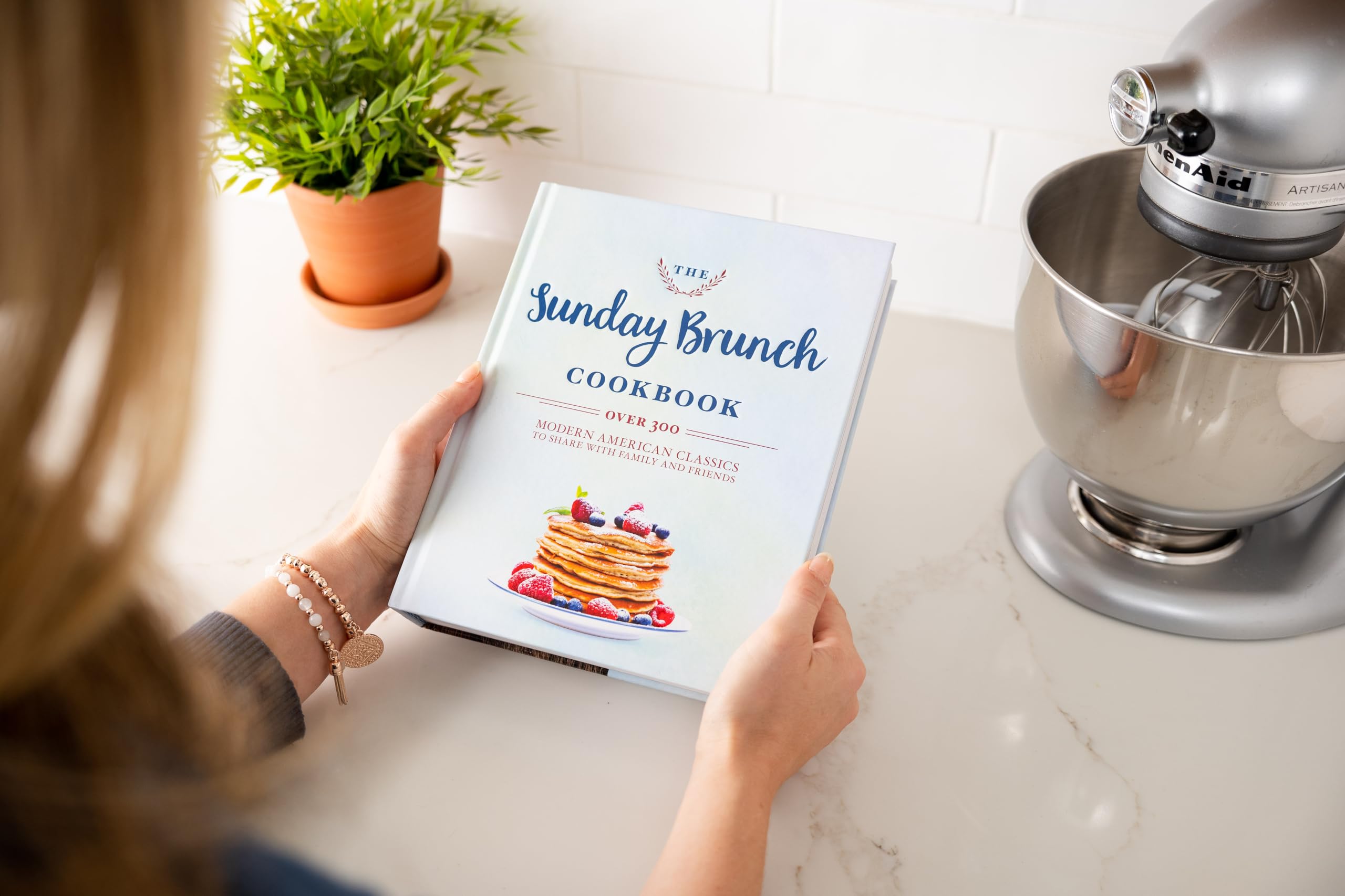 The Sunday Brunch Cookbook: Over 250 Modern American Classics to Share with Family and Friends,Used