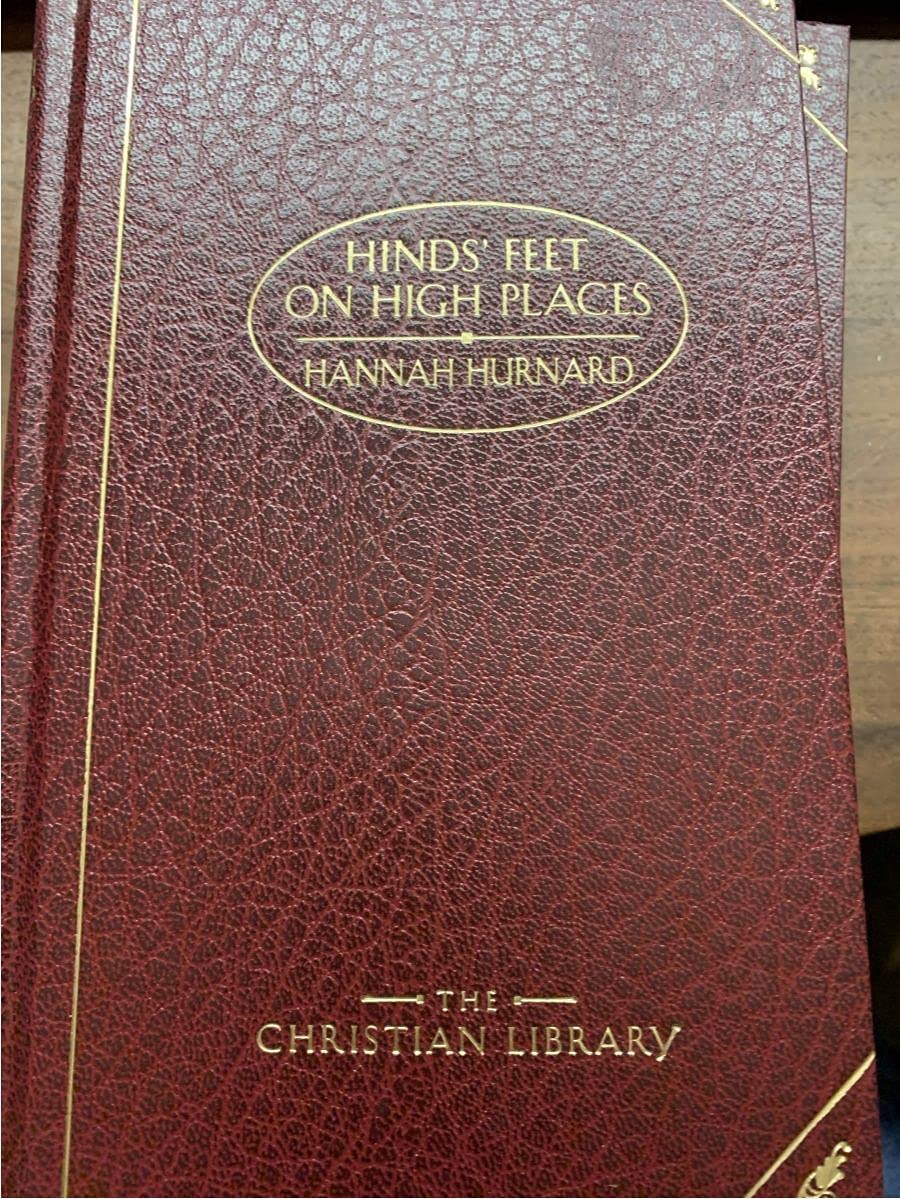 Hinds' Feet On High Places (Deluxe Christian Classics),Used