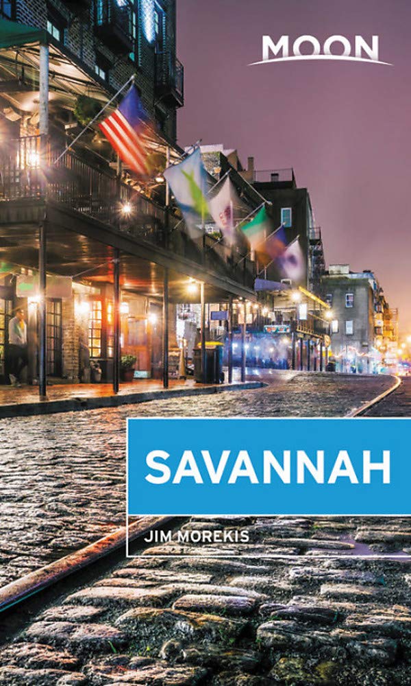 Moon Savannah: With Hilton Head (Travel Guide)