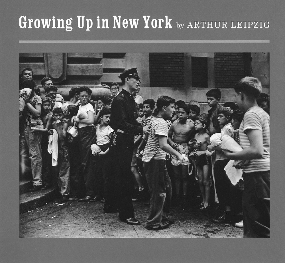 Growing Up in New York (Imago Mundi Series),Used