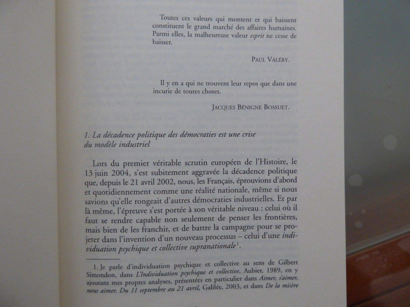 Mcrance et discrdit (0001),Used