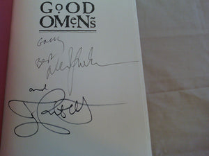 Good Omens: The Nice And Accurate Prophecies Of Agnes Nutter, Witch,Used