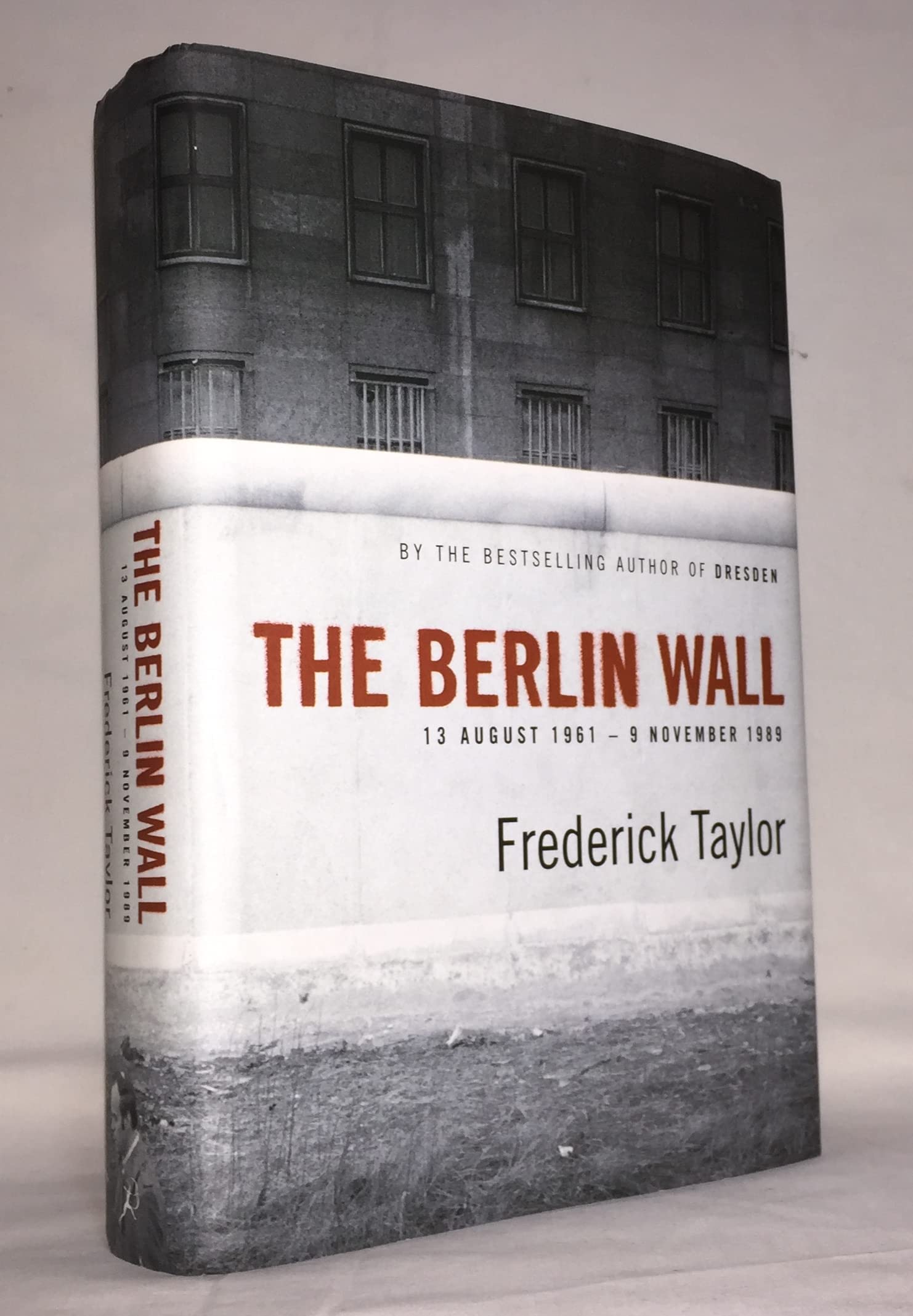 The Berlin Wall: A World Divided, 19611989,Used