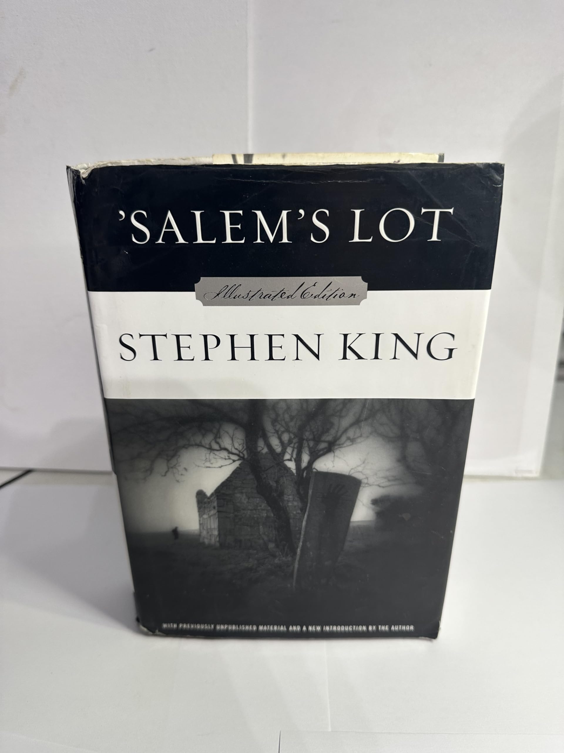 Salem's Lot Illustrated Edition by Doubleday - Classic Horror Novel with Stunning Illustrations