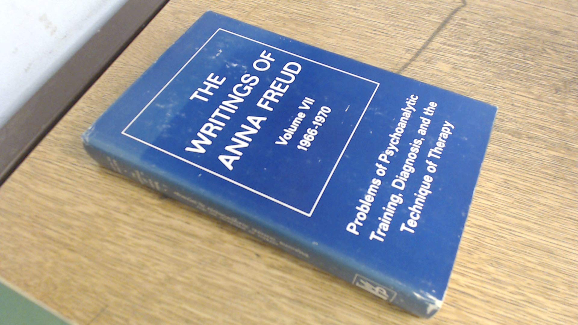 Problems of Psychoanalytic Training, Diagnosis, and the Technique of Therapy 19661970 (Writings of Anna Freud),Used
