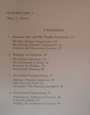 Museum Design: Planning and Building for Art,Used