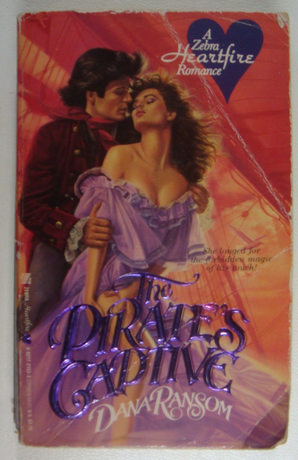 Pirate'S Captive/The
