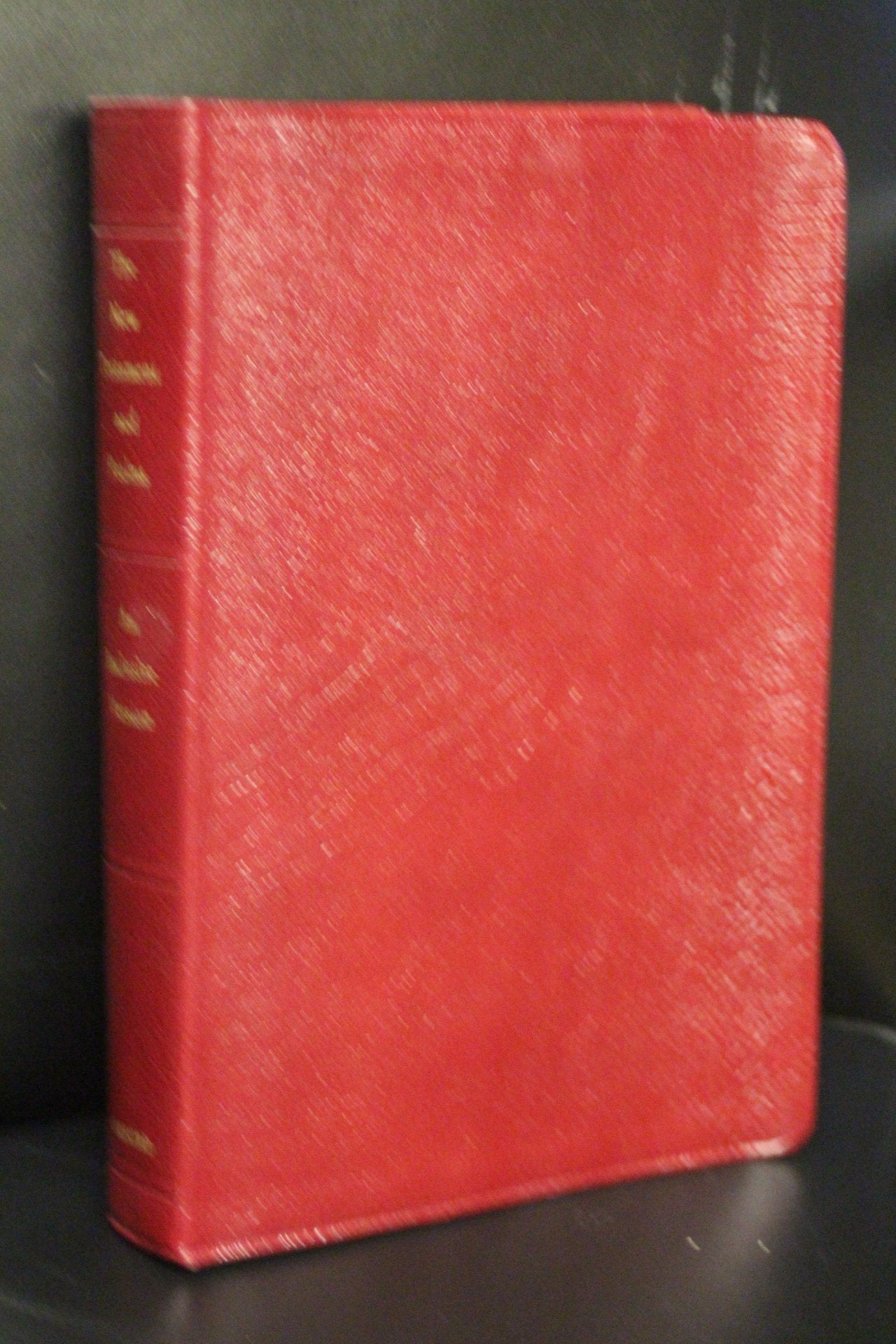 The New Testament and Psalms: An Inclusive Version - Thoughtful Translation Edition