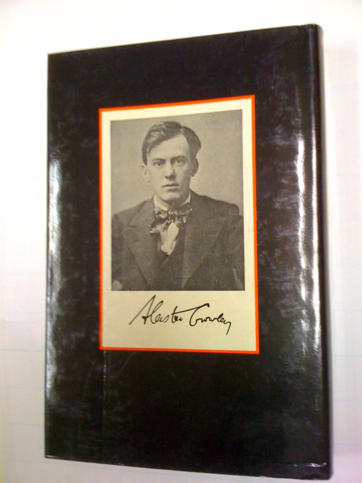 The magician of the golden dawn: The story of Aleister Crowley,Used