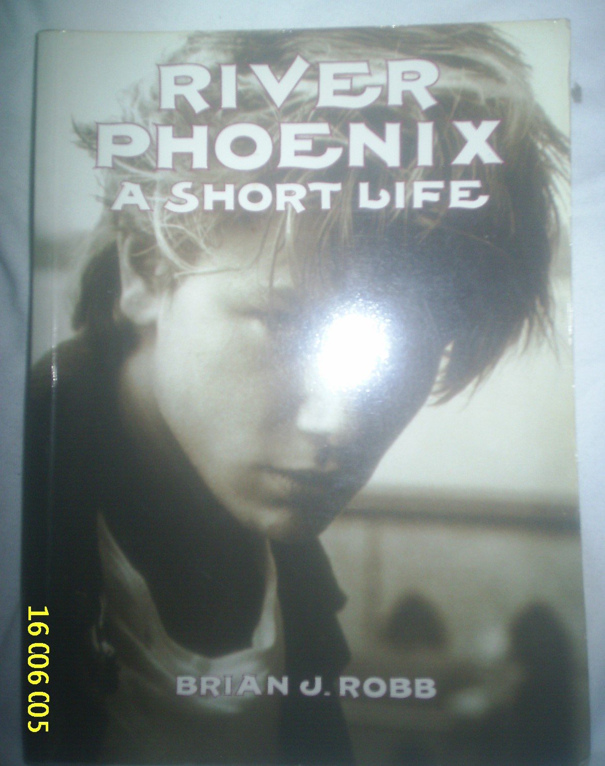 River Phoenix: A Short Life,Used
