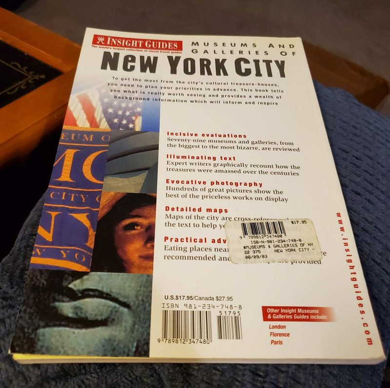 Museums and Galleries of New York City (INSIGHT GUIDES (MUSEUMS AND GALLERIES)),Used