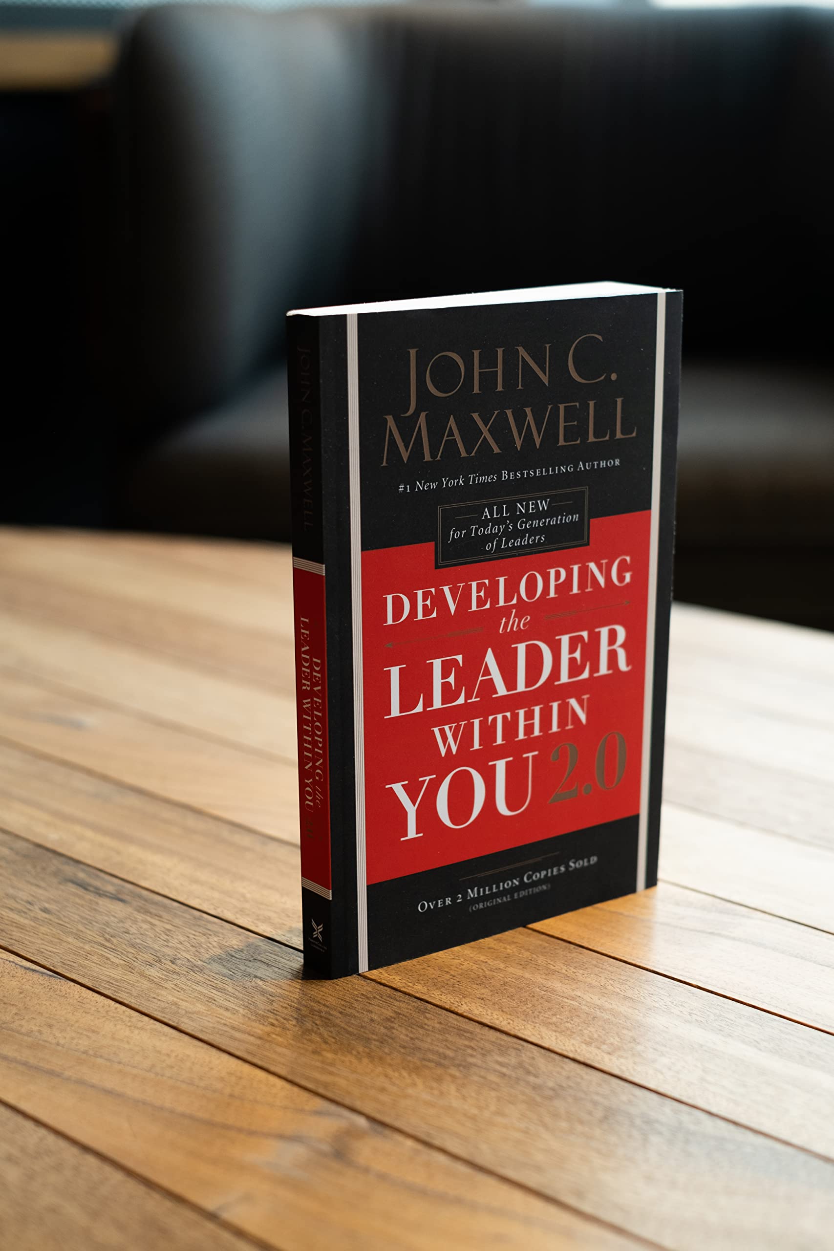 Developing the Leader Within You 2.0,Used