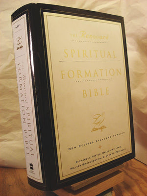 HarperOne NRSV Renovaré Spiritual Formation Bible - Ideal for Personal Growth and Reflection