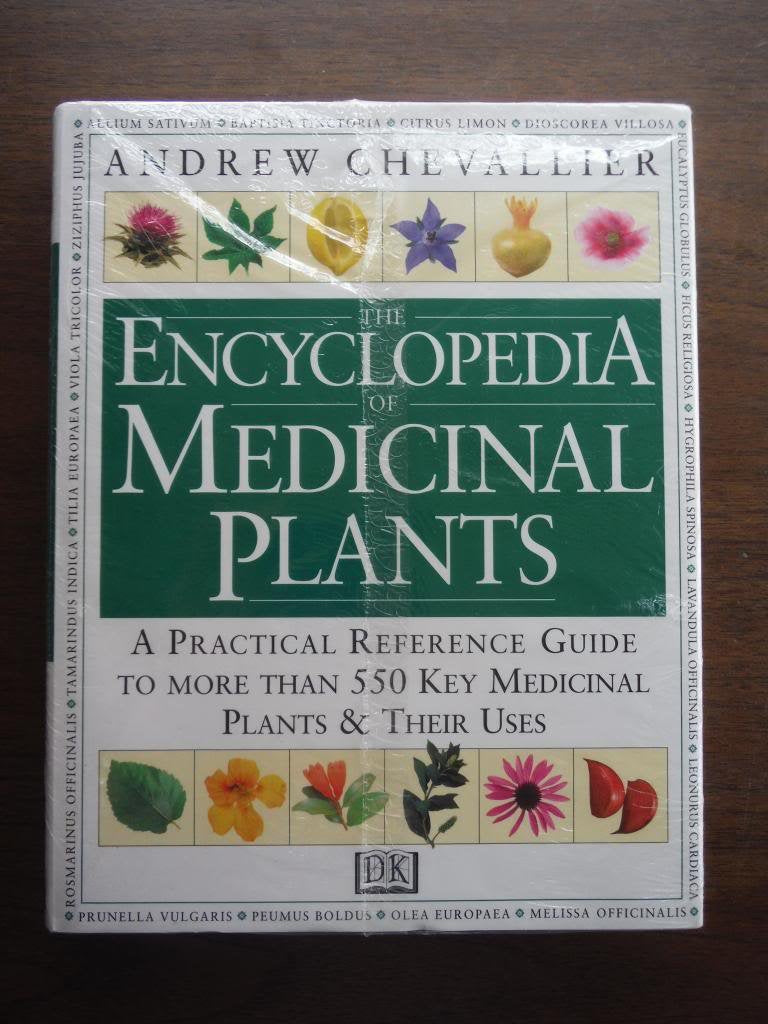The Encyclopedia of Medicinal Plants: A Practical Reference Guide to over 550 Key Herbs and Their Medicinal Uses-New