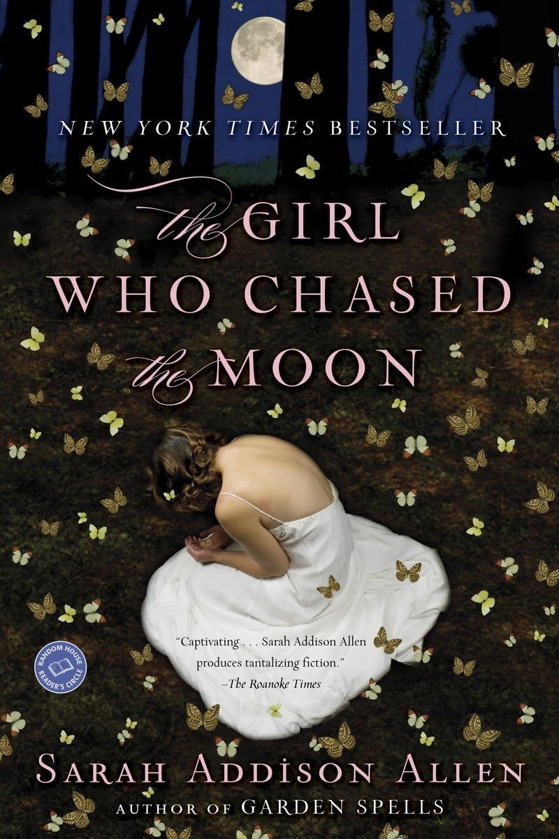 The Girl Who Chased the Moon: A Novel,Used