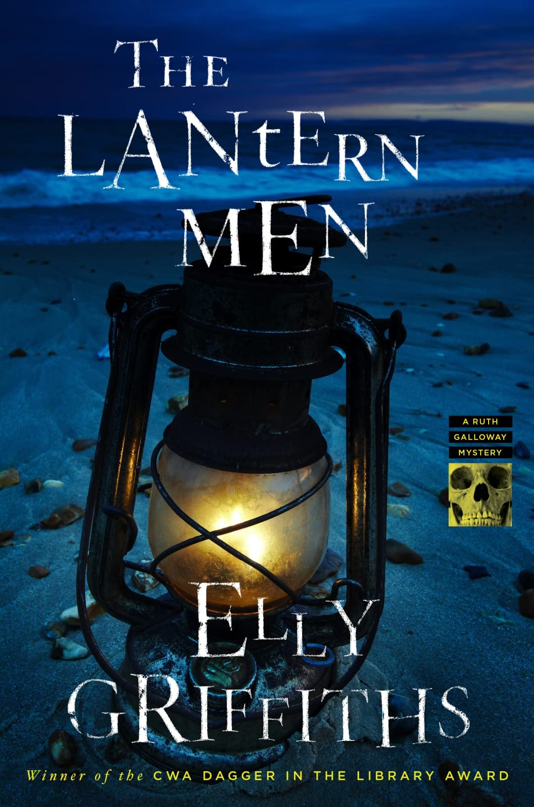 The Lantern Men (Ruth Galloway Mysteries),Used