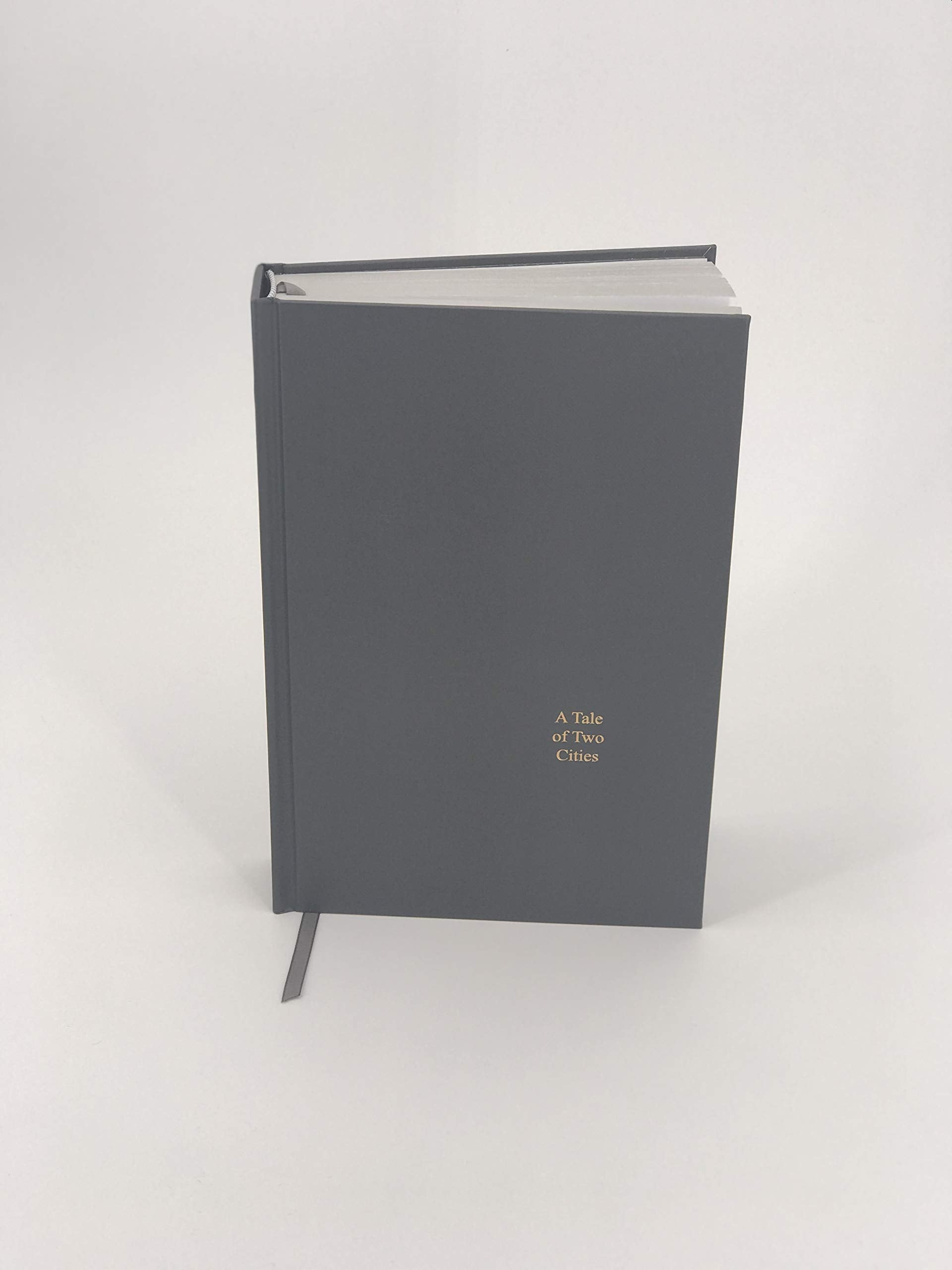 A Tale of Two Cities (Seasons Edition  Winter),Used