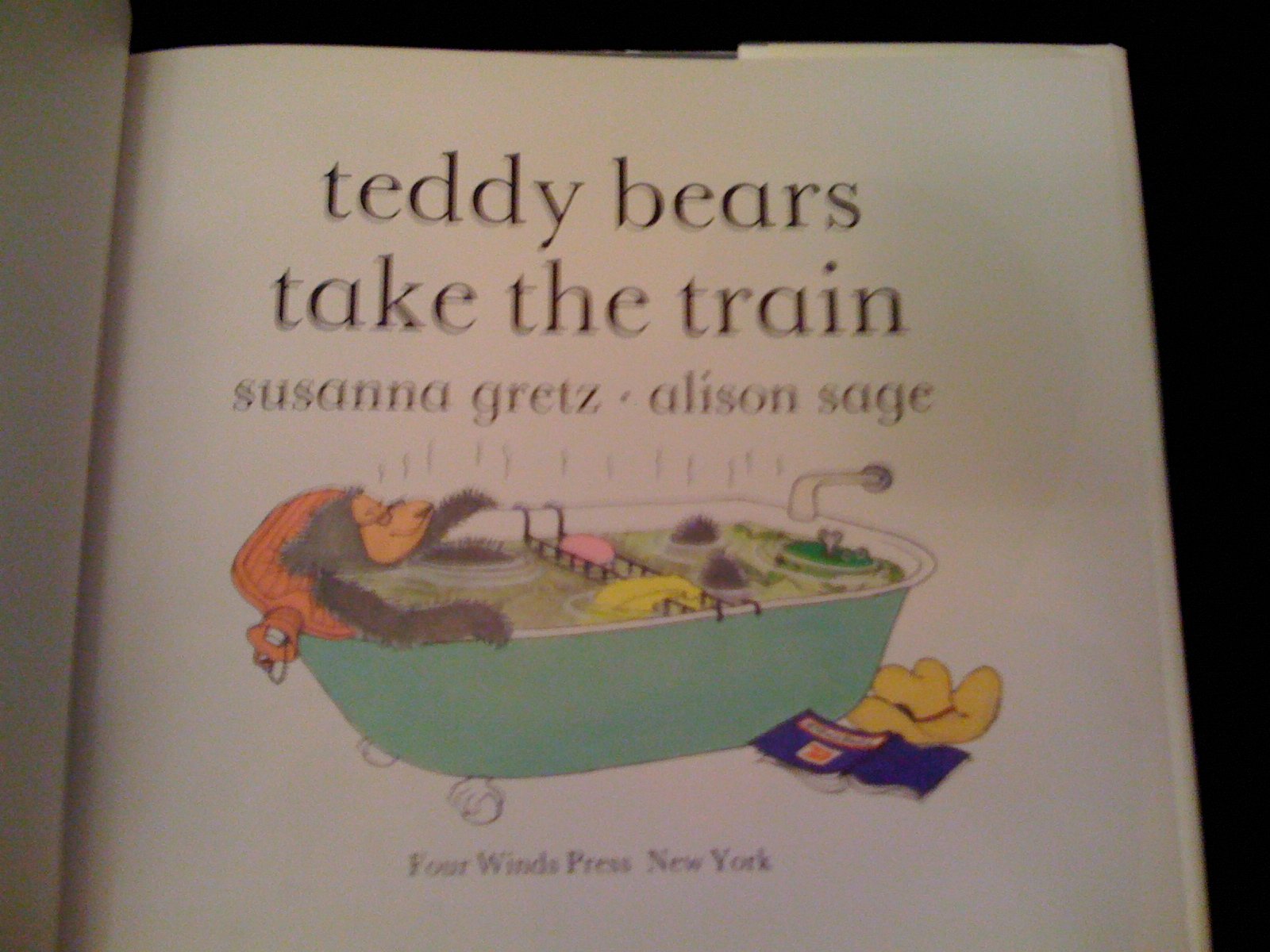 Teddy Bears Take the Train,New