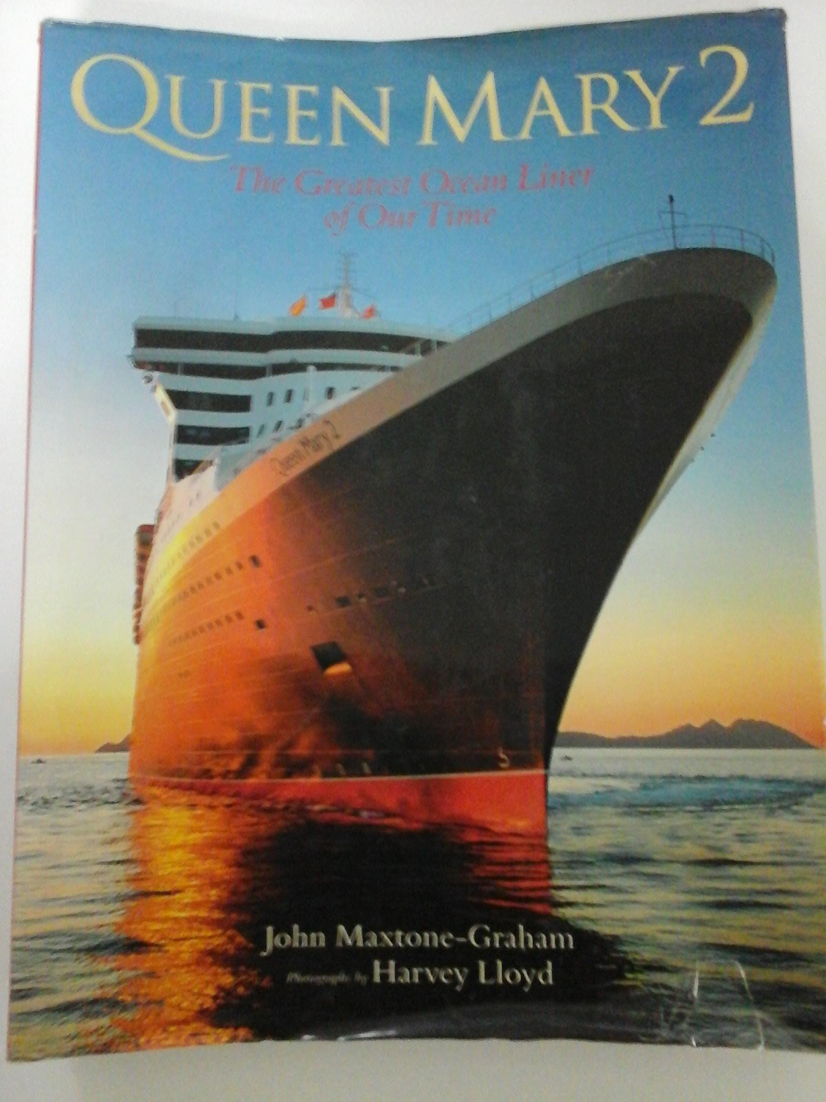 Queen Mary 2: The Greatest Ocean Liner Of Our Time,Used