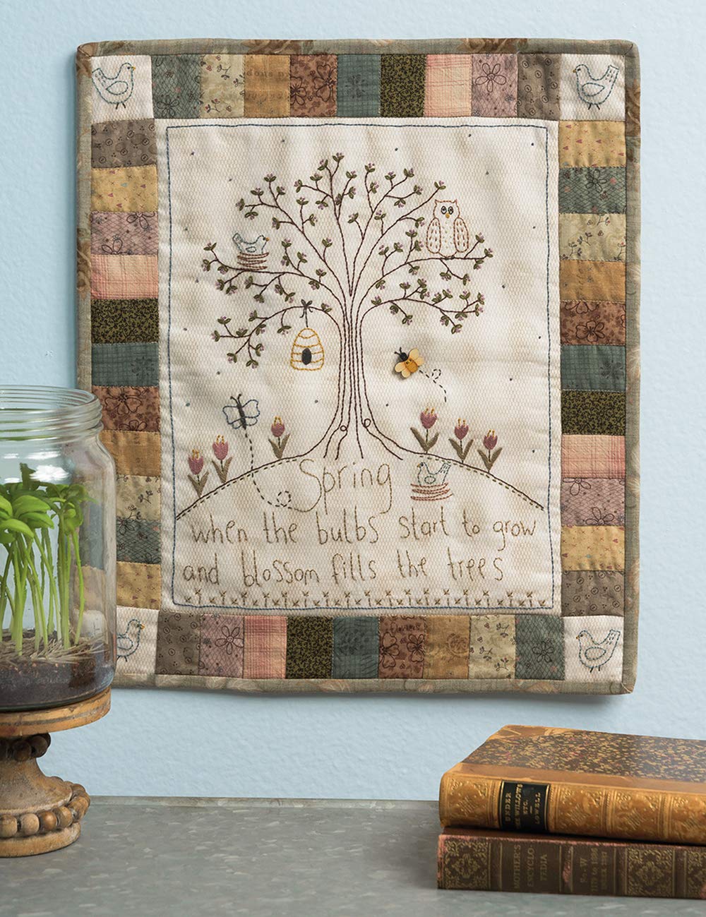 Lynette'S Bestloved Stitcheries: 13 Cottagestyle Projects You'Ll Adore