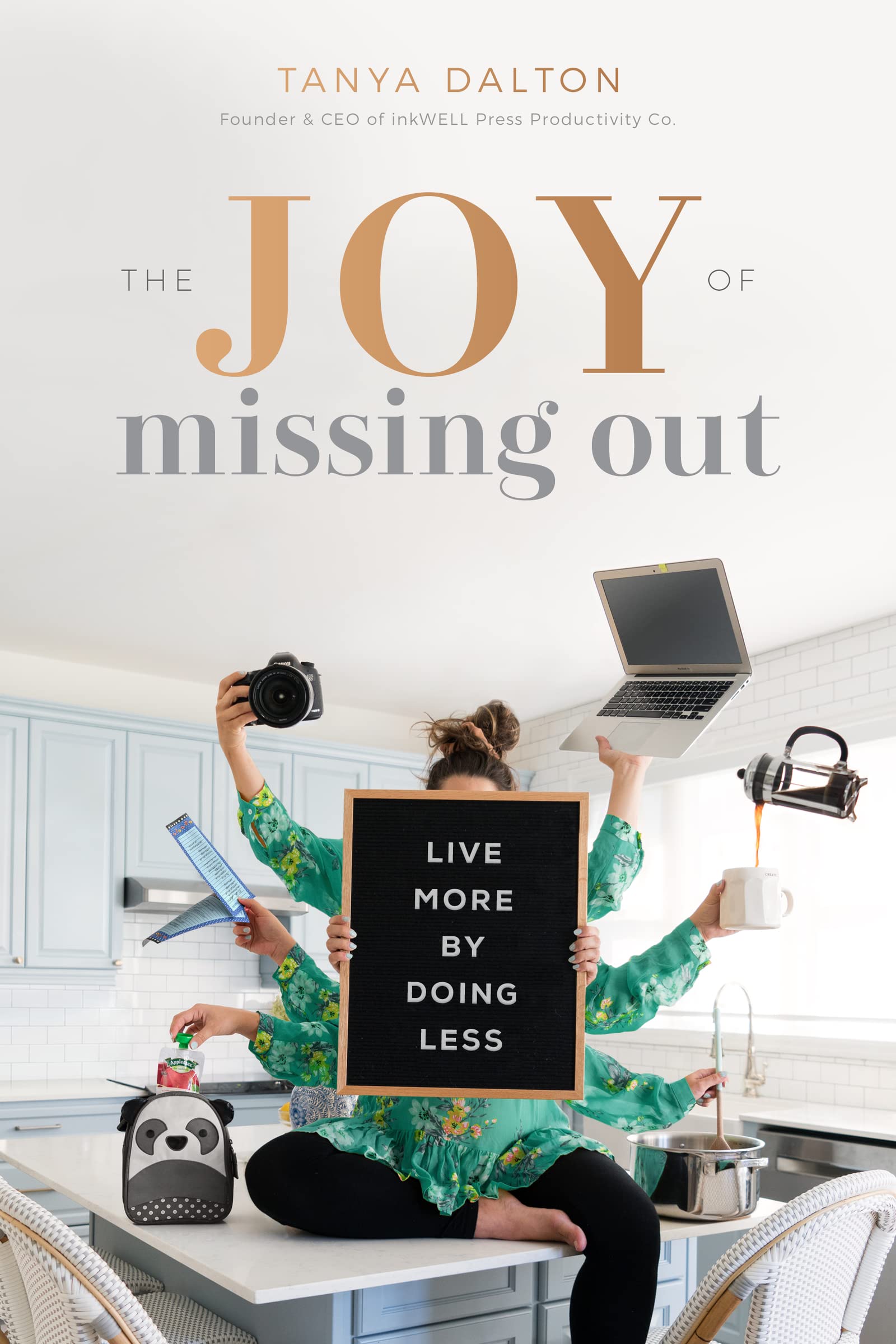 The Joy of Missing Out: Live More by Doing Less,Used