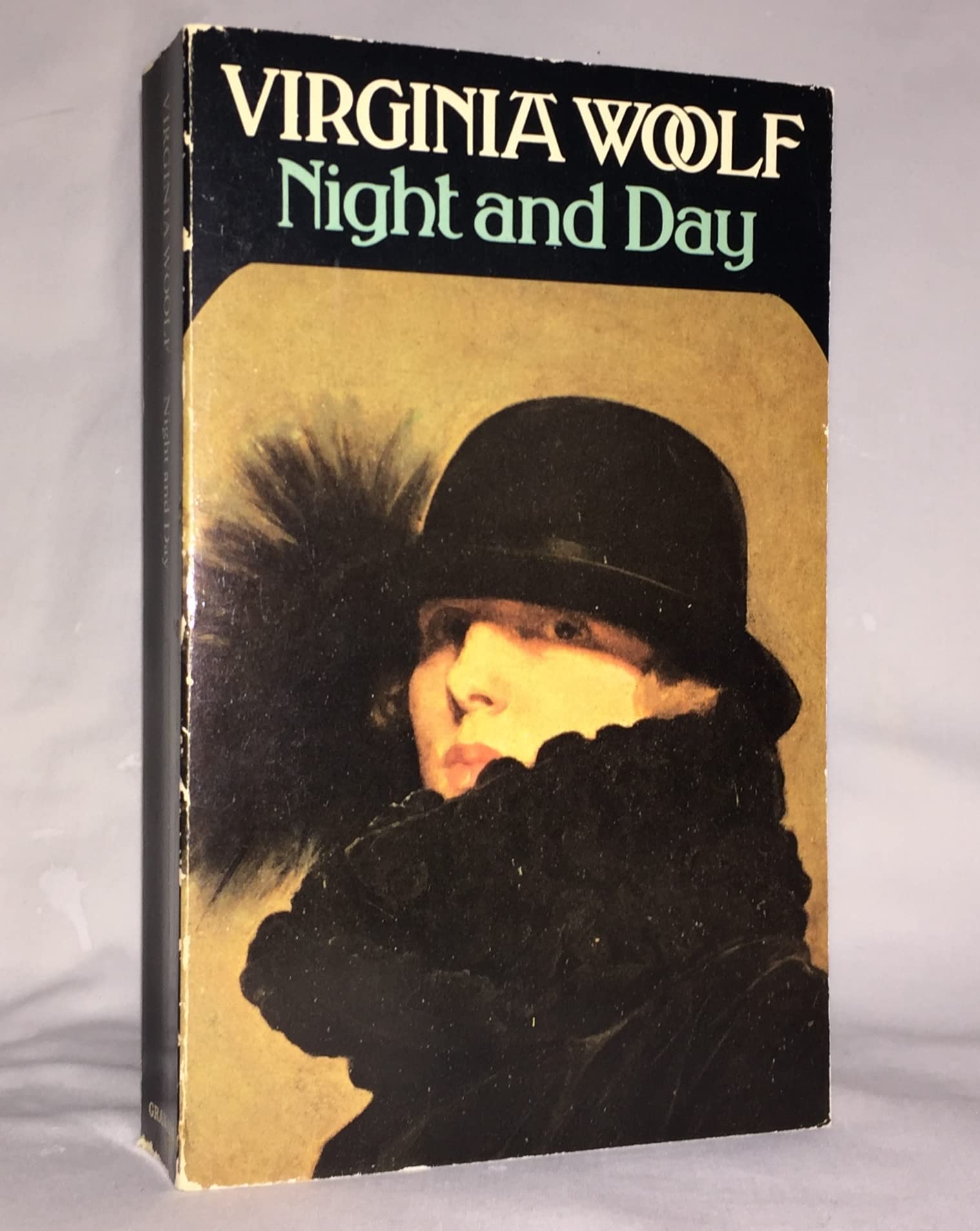 Night and Day (Oxford World's Classics),Used