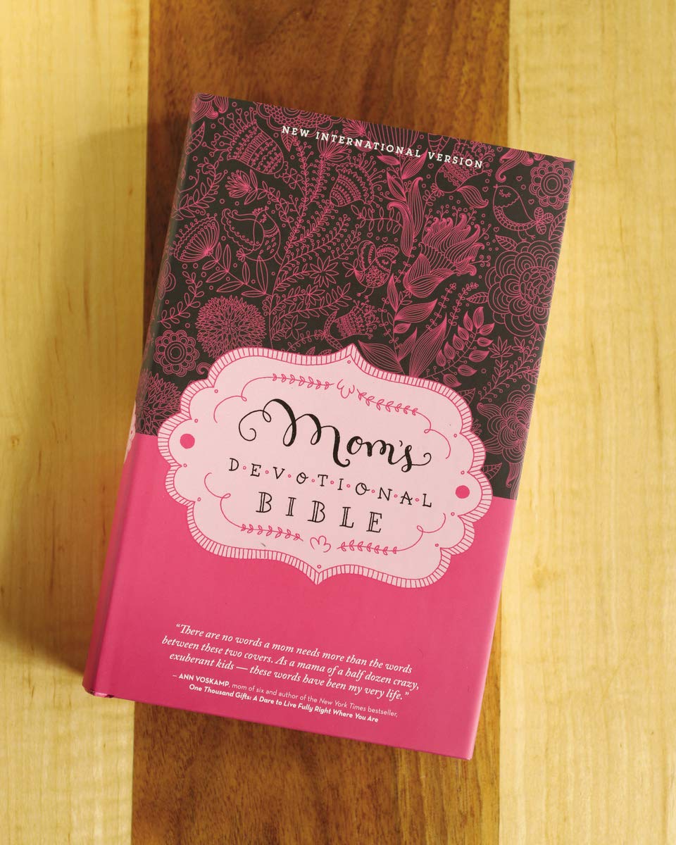NIV, Mom's Devotional Bible, Hardcover,Used