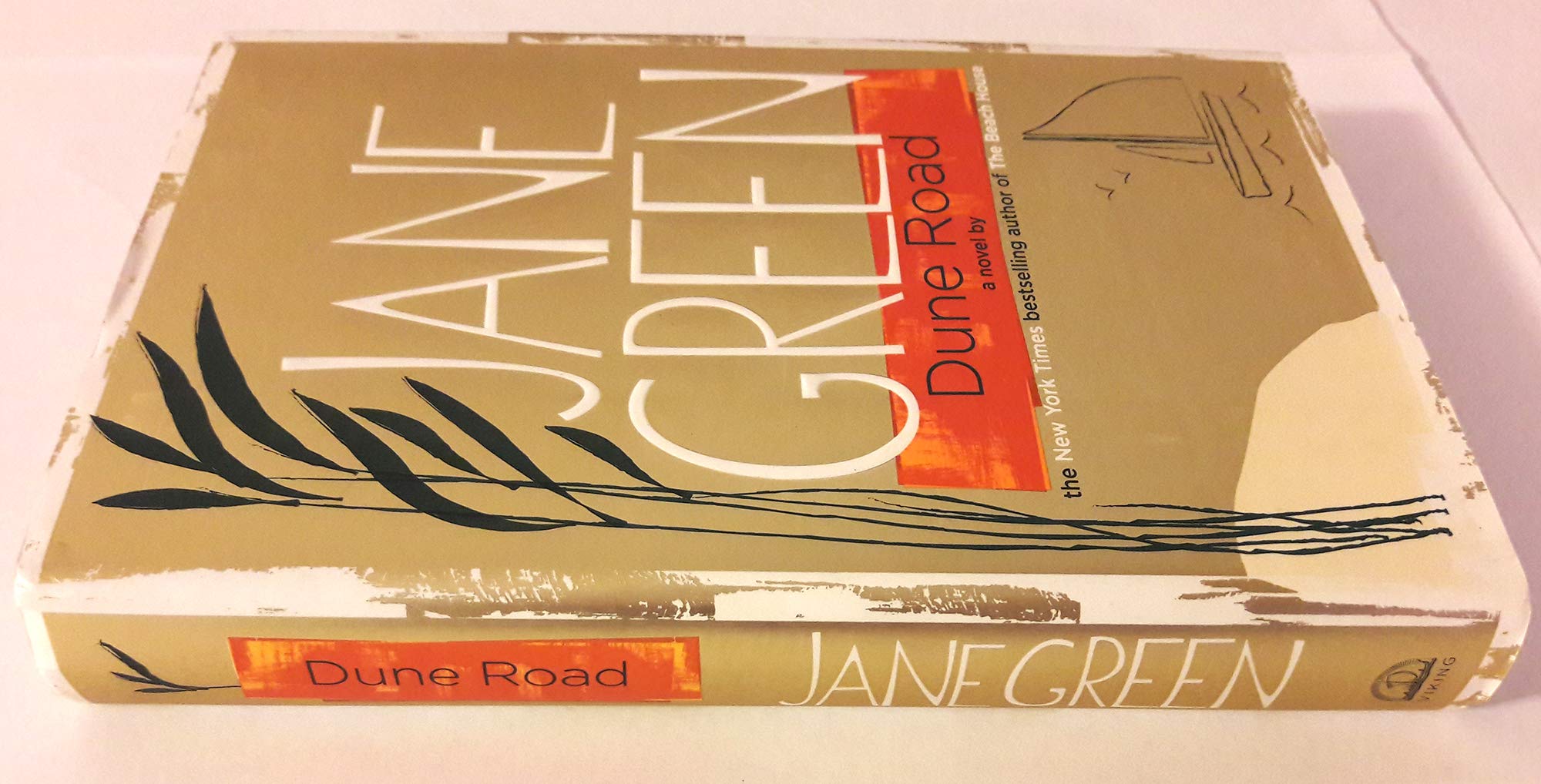 Dune Road: A Novel,New