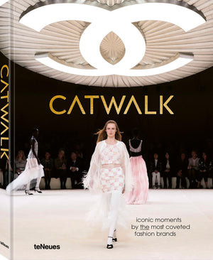Iconic Runways: Fashion Shows That Made History